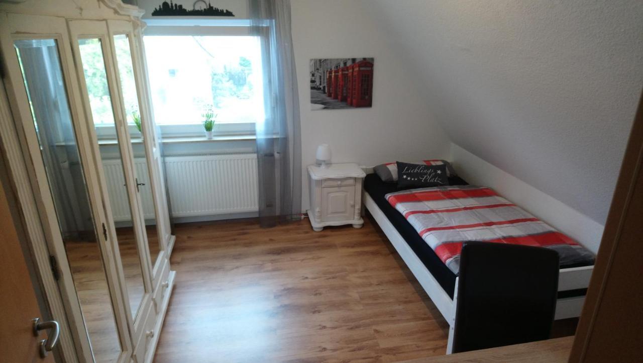 Privates Einzelzimmer Bei Der Weser-Ems-Halle Oldenburg Dış mekan fotoğraf